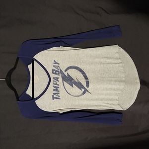 Tampa Bay Lightning v-neck long sleeve tee, M
